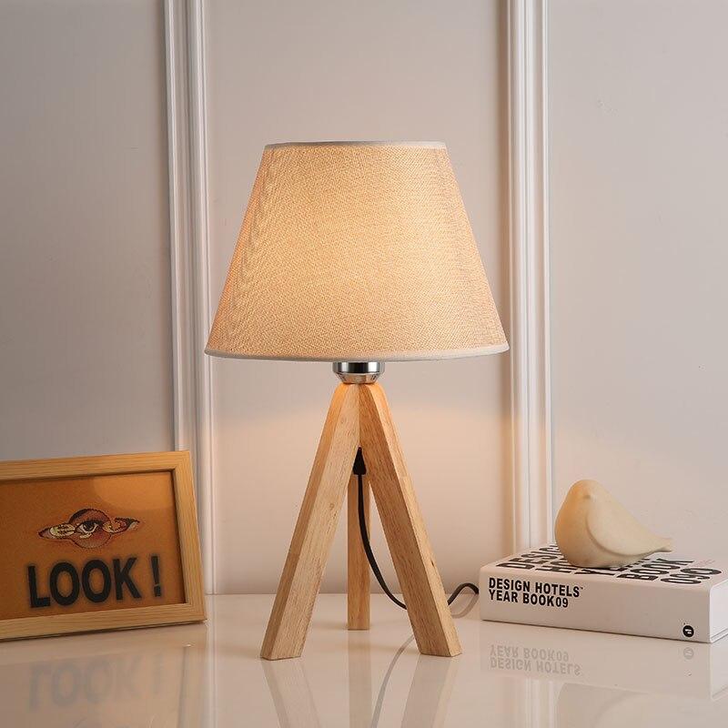 PIPPINT SMALL - Lampe de chevet trépied bois naturel et paille tressé