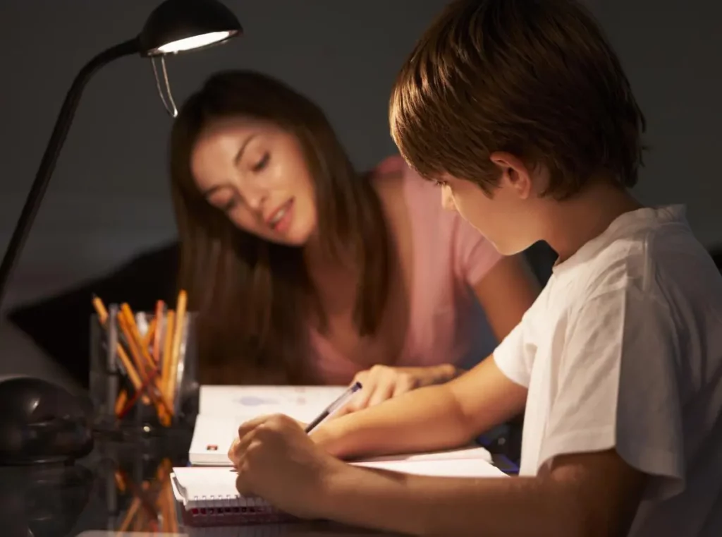 Economie-denergie-lampe-de-bureau